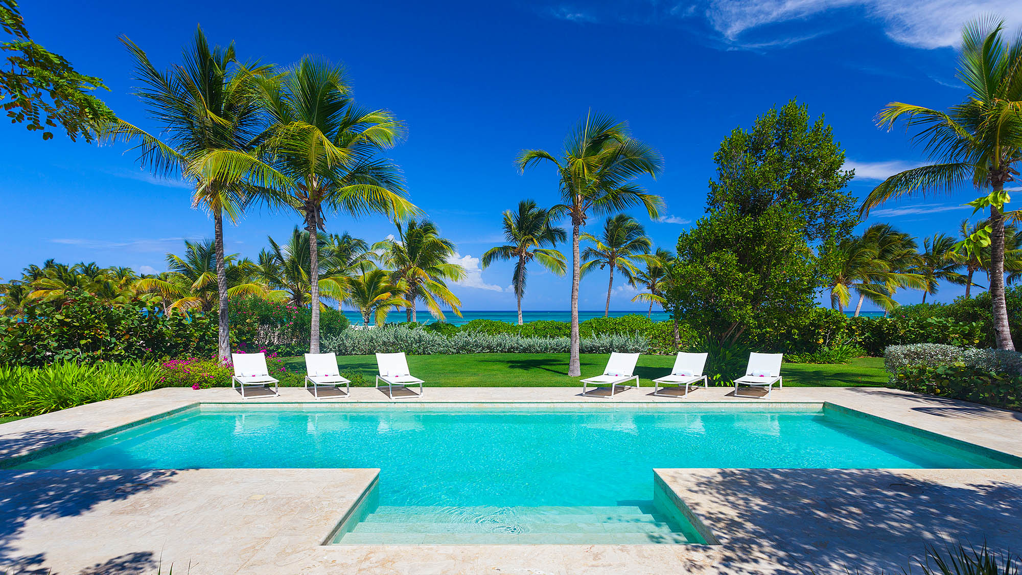 Dominican_Republic-Punta-Cana-Resort-Casa_Caribe_Pool