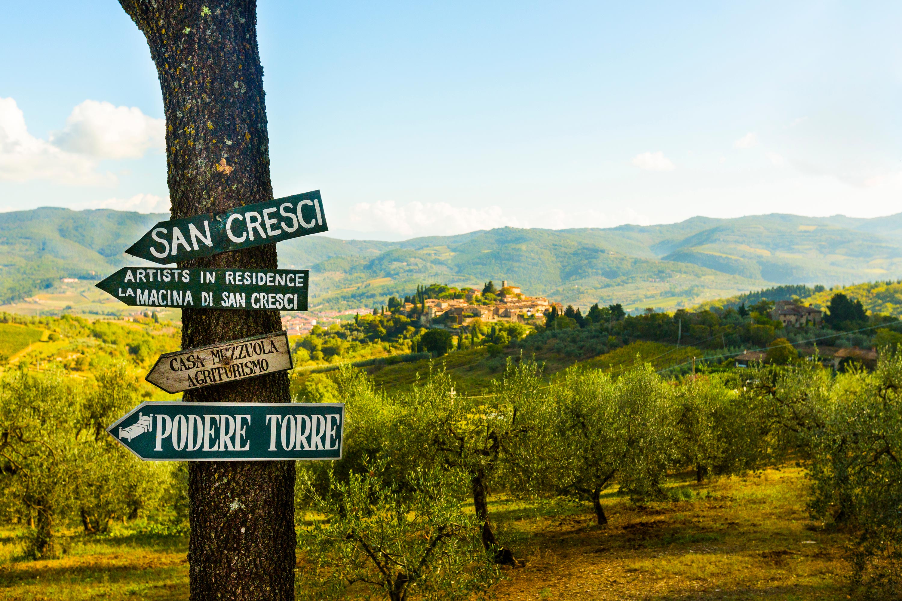 Tuscany_VillageSigns_4451